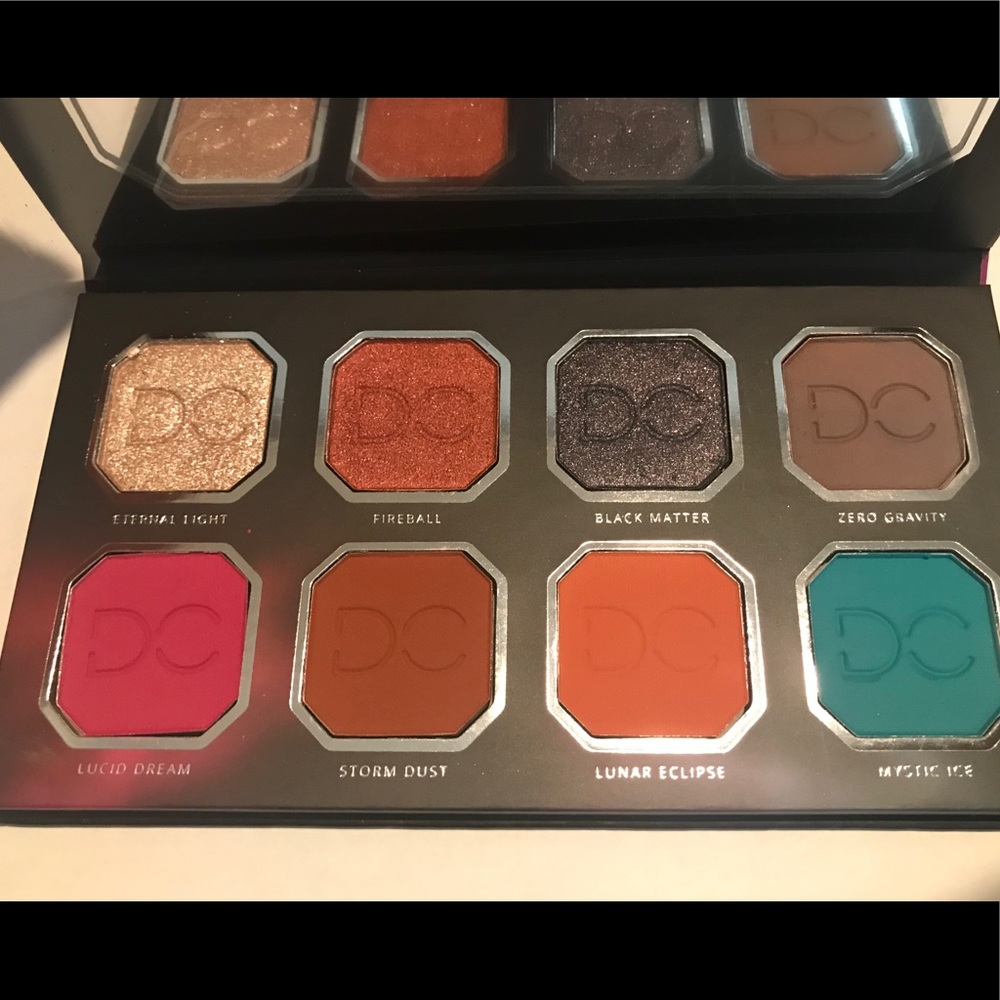 SOLD  Dominique Cosmetics eyeshadow palette